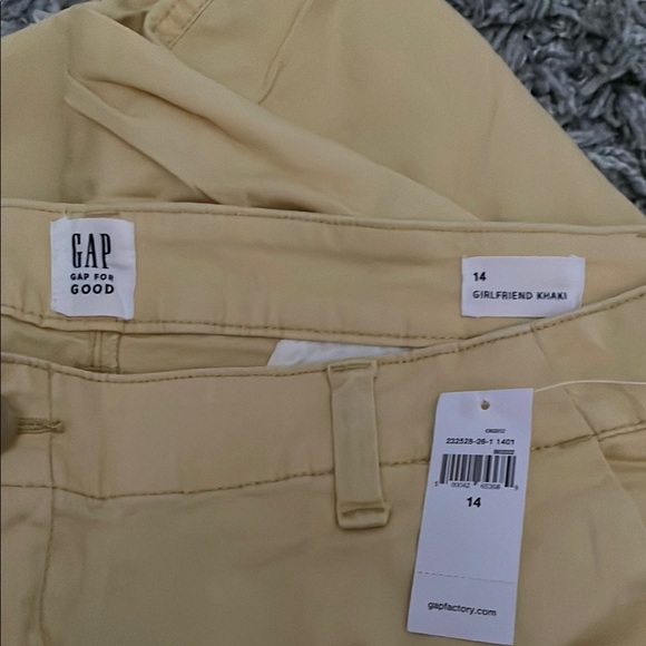 Women’s yellow Khaki Pants - Picture 3 of 3